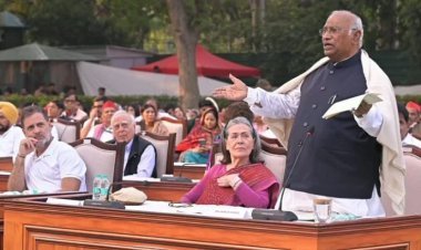 INDIA ब्लॉक का बड़ा कदम: CEC ज्ञानेश कुमार पर देशद्रोह और चुनावों में हेराफेरी के गंभीर आरोप, महाभियोग की मांग